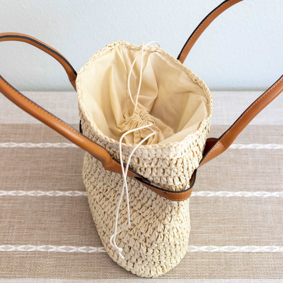 Women’s Straw Top Handle Shoulder Bag with Leather Accent Bucket Bag for Beach, Vacation & Summer Outfits