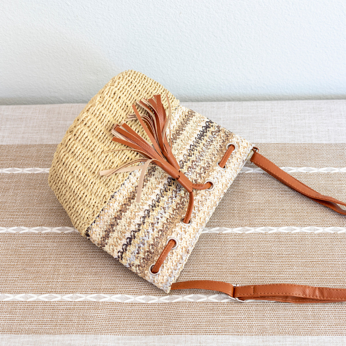 Women’s Retro Straw Bucket Shoulder Bag for Beach, Vacation & Summer Outfits