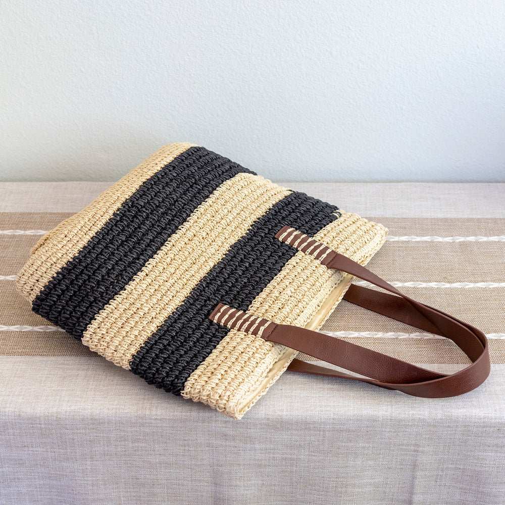 Damen Gestreifte Große Stroh-Sommertasche mit breiten Trägern für Strand, Urlaub & Sommer-Outfits