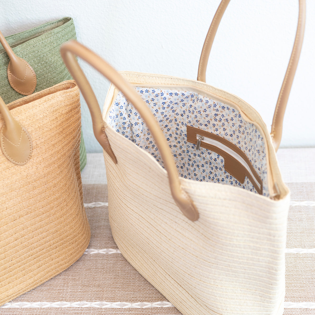 Women’s Elegant Straw Woven Summer Tote for Beach, Vacation & Summer Outfits