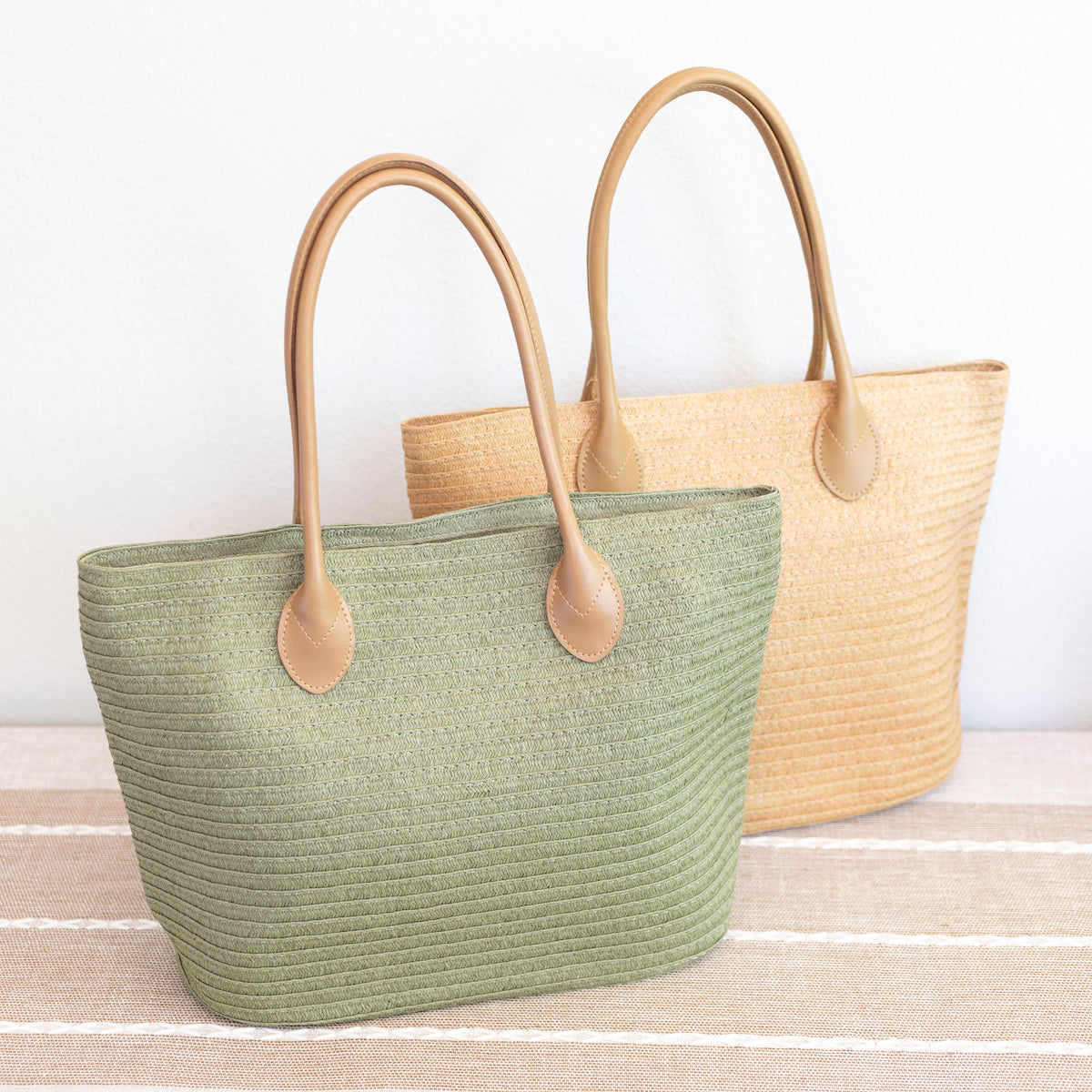 Women’s Elegant Straw Woven Summer Tote for Beach, Vacation & Summer Outfits