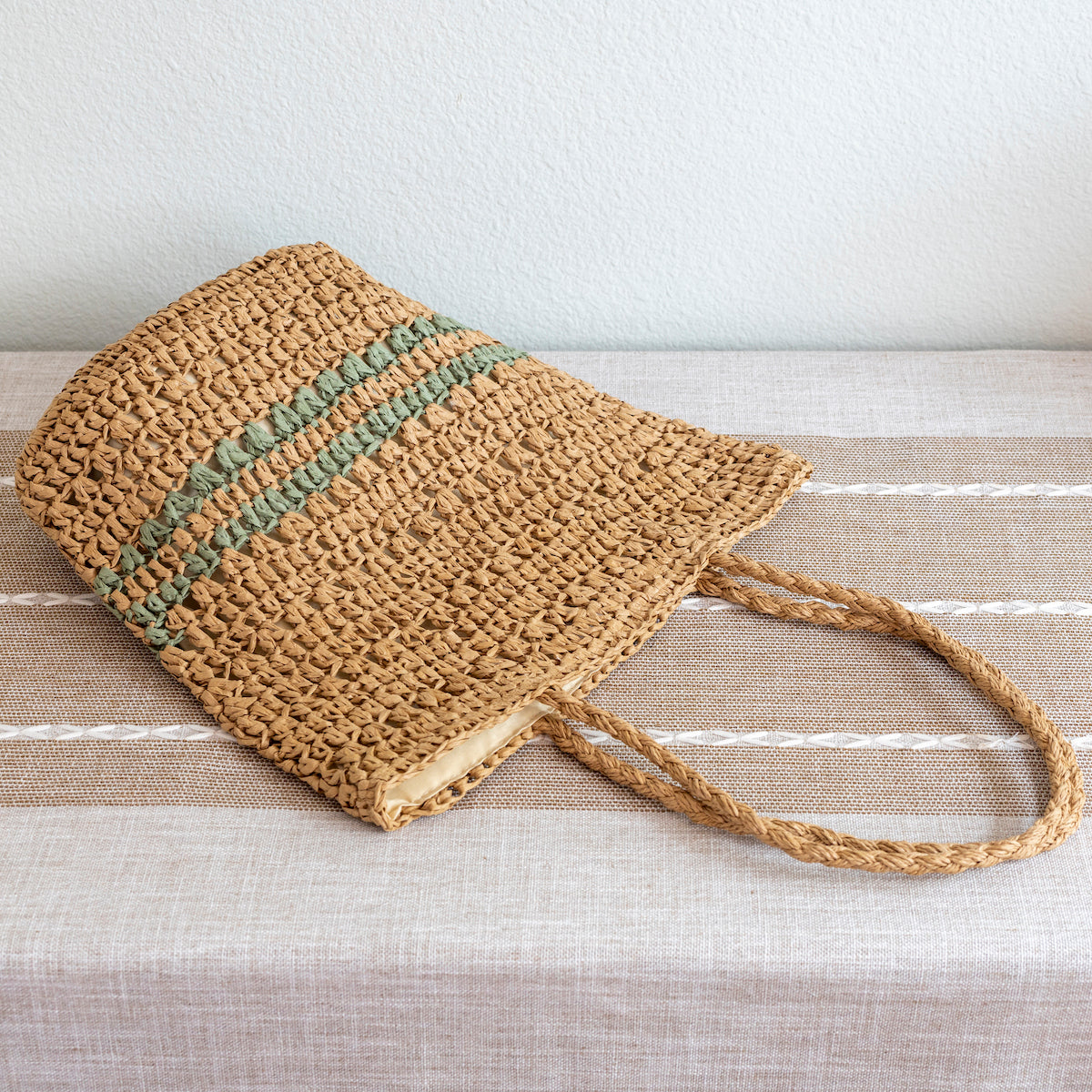 Women’s Lightweight Straw Woven Summer Tote for Beach, Vacation & Summer Outfits