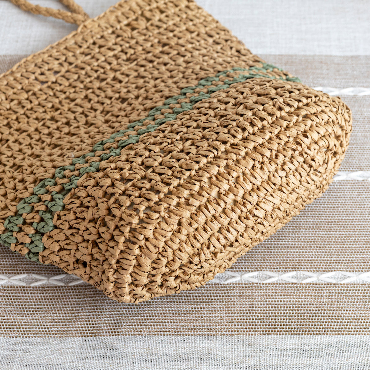 Women’s Lightweight Straw Woven Summer Tote for Beach, Vacation & Summer Outfits