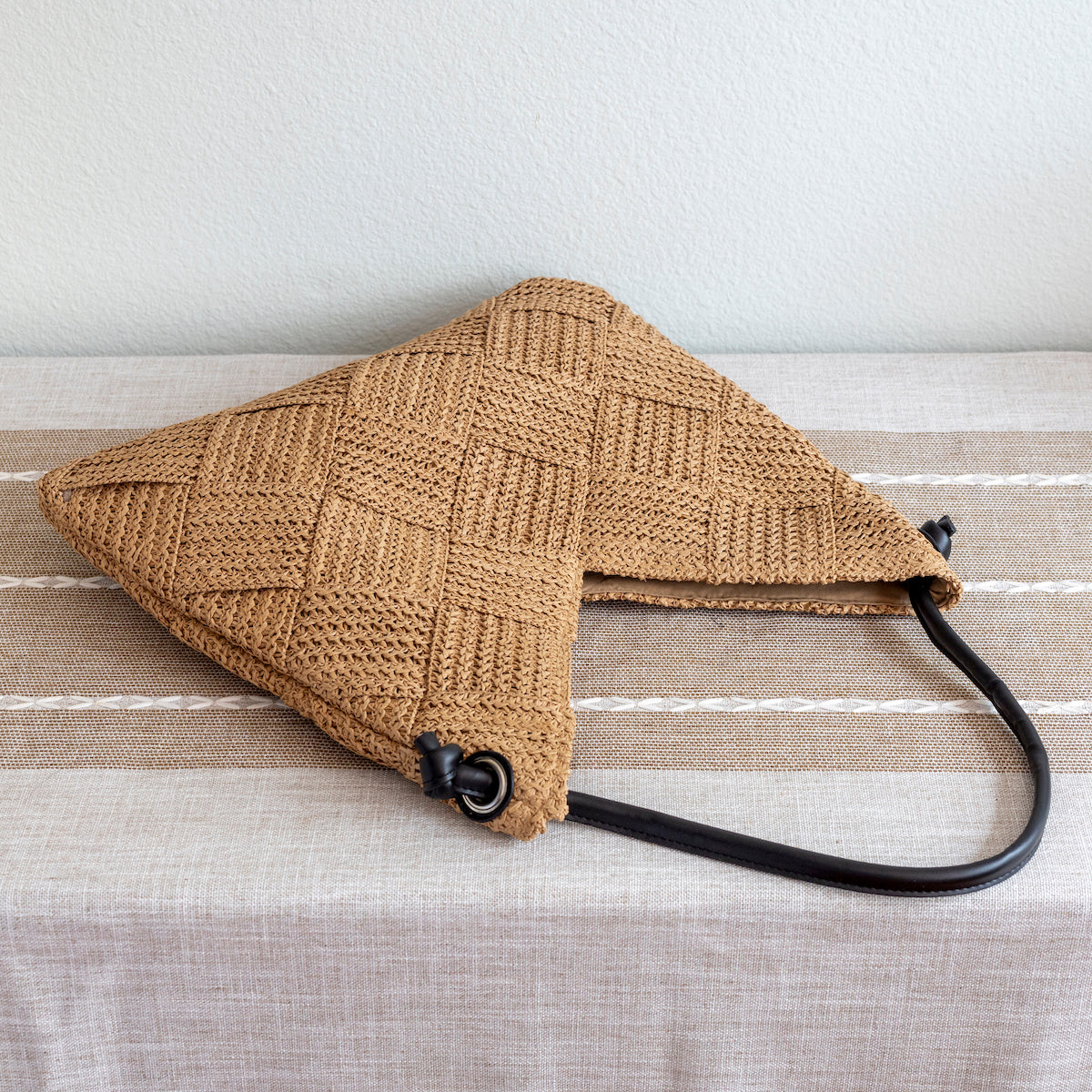 Women’s Straw Woven Shoulder Bag Tote Bag for Beach, Vacation & Summer Outfits