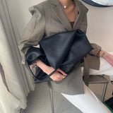 Women’s Large Hobo Leather Shoulder Bag for Everyday City Outfits