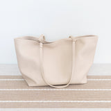 Women’s Large Carryall Tote In Soft Pebbled Leather for Everyday City Outfits
