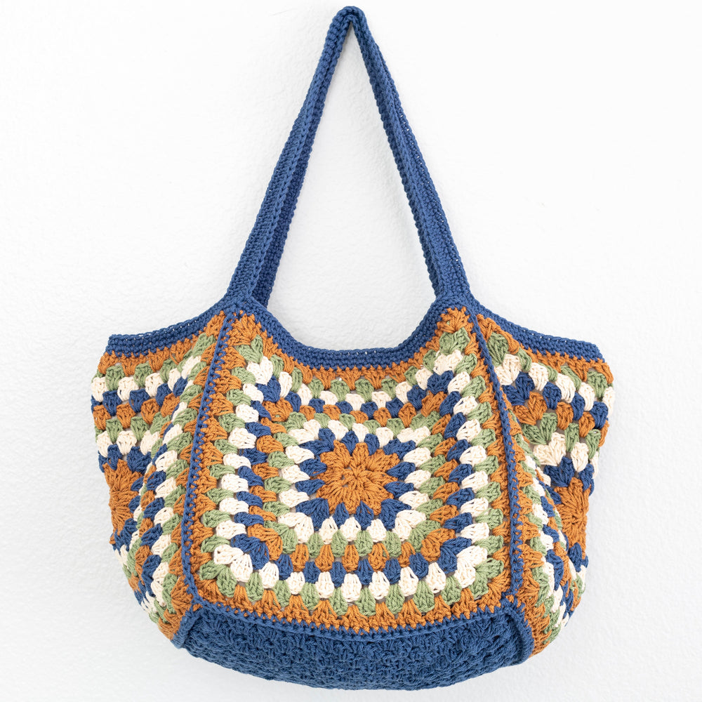 Gehäkelte Umhängetasche für Damen mit Granny Squares – für den Boho-Alltagsstil und als Geschenk