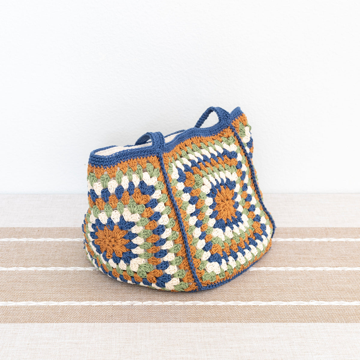 Women’s Crochet Granny Square Shoulder Bag for Boho Everyday Style & Gifts