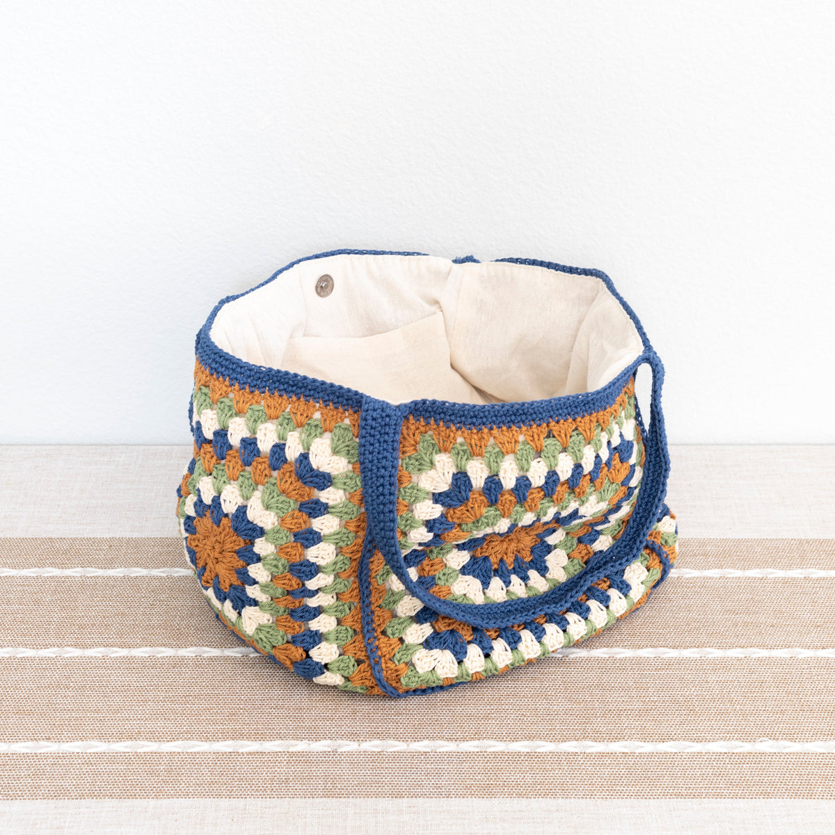 Women’s Crochet Granny Square Shoulder Bag for Boho Everyday Style & Gifts
