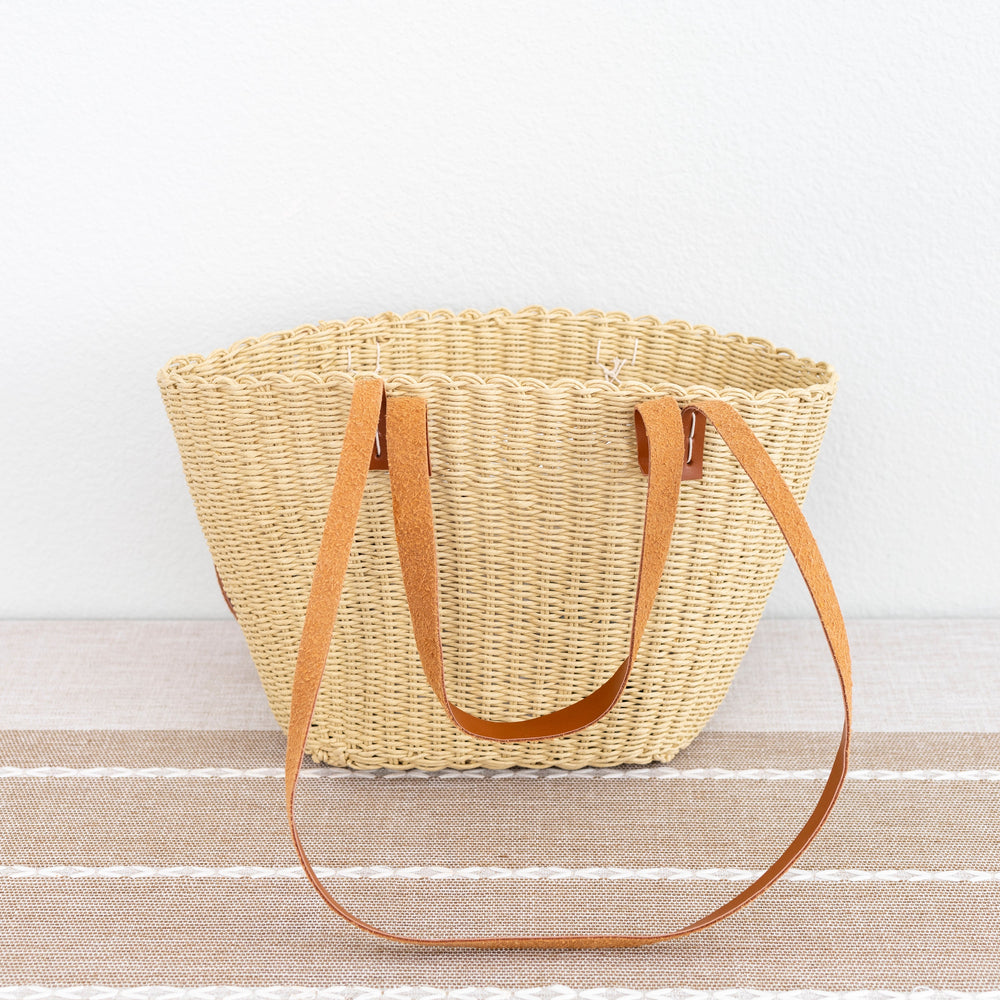 Women’s Straw Shell Basket Summer Tote for Beach, Vacation & Summer Outfits