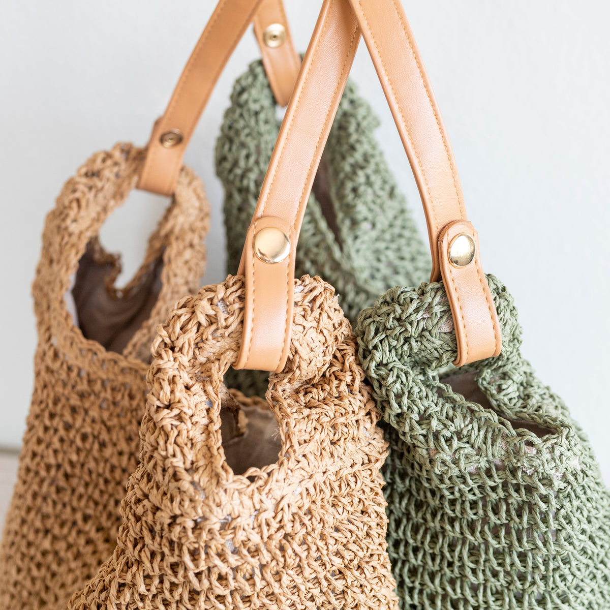 Women’s Straw Woven Tote with Leather Straps for Beach, Vacation & Summer Outfits