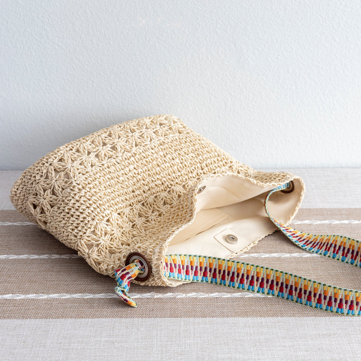 Women’s Lightweight Straw Woven Summer Tote for Beach, Vacation & Summer Outfits
