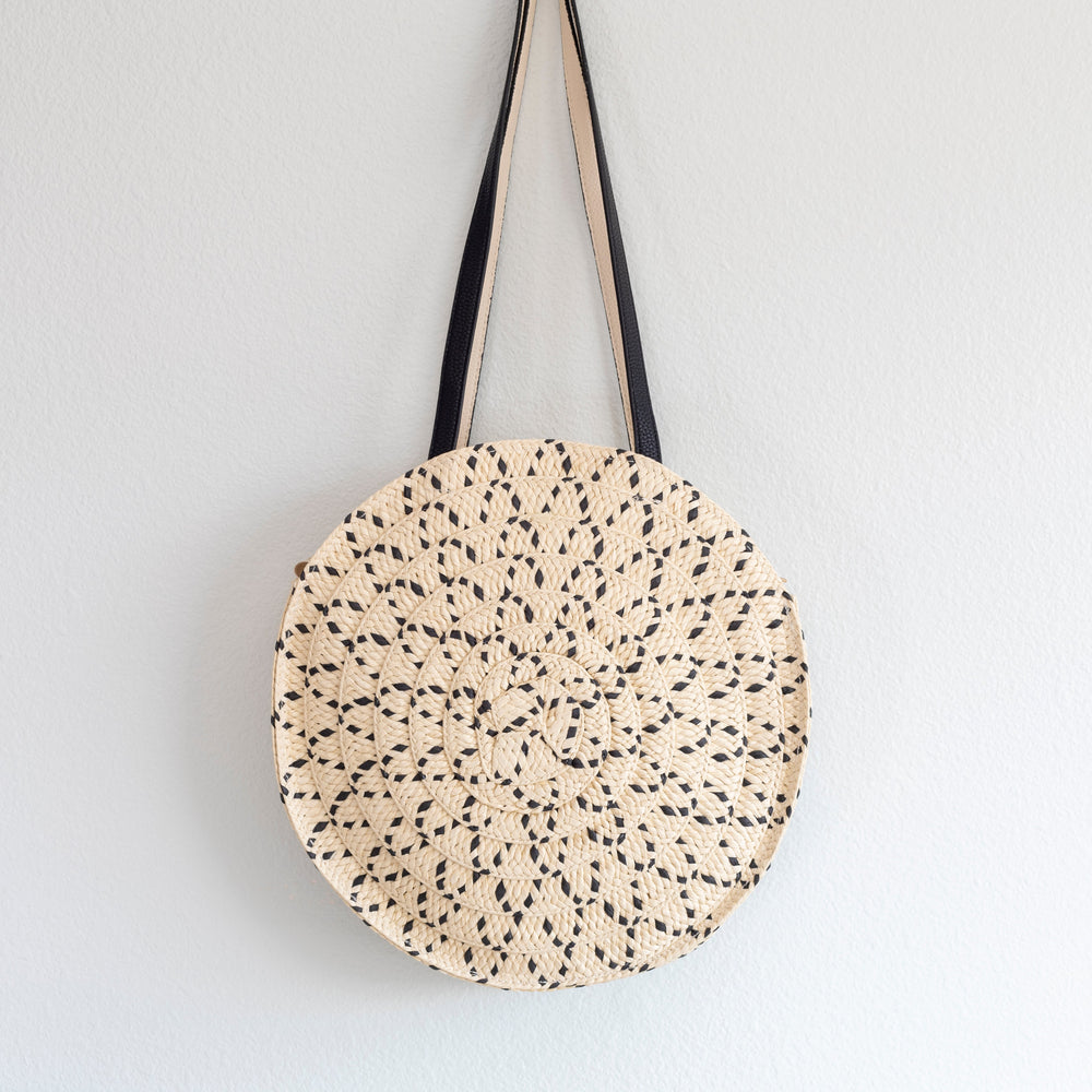 Women’s Round Straw Tote for Beach, Vacation & Summer Outfits