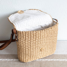 Damen Stroh geflochtene Umhängetasche mit Klappe Crossbody-Tasche für Strand, Urlaub & Sommer-Outfits