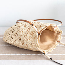 Damentasche aus Strohgeflecht für Strand, Urlaub & Sommer-Outfits