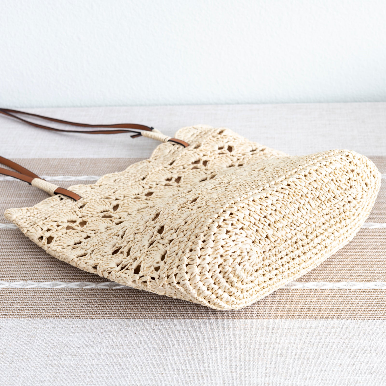 Women’s Straw Woven Tote for Beach, Vacation & Summer Outfits