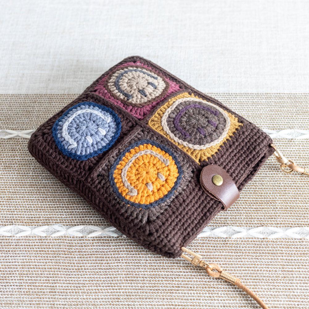 Damen Häkel-Umhängetasche mit Smiley-Gesicht für Boho-Alltagsstil und Geschenke