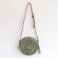 Runde Strohtasche für Damen mit Lederriemen für Strand, Urlaub und Sommer-Outfits
