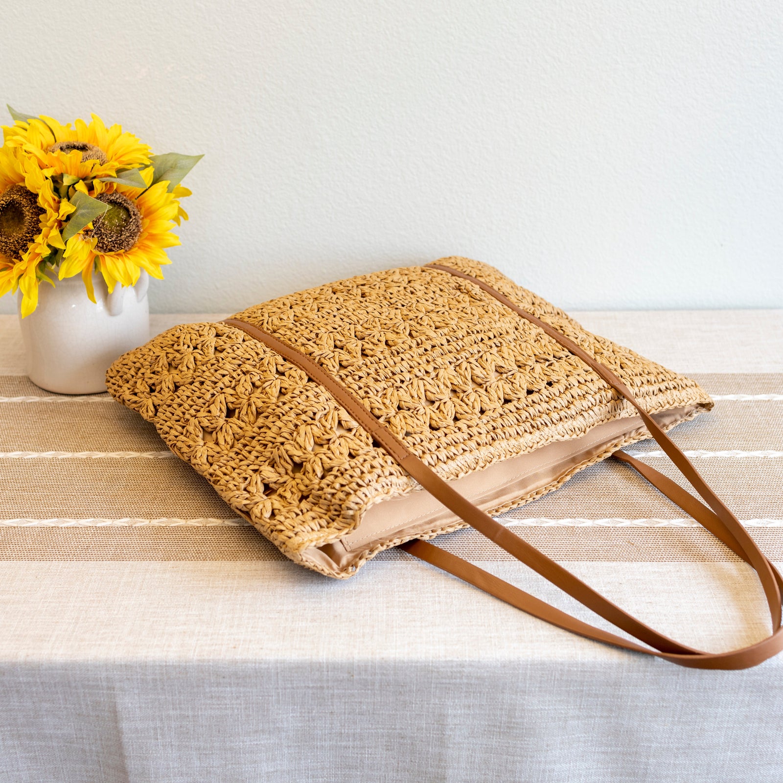 Women’s Everyday Large Straw Woven Summer Bag Tote Bag for Beach, Vacation & Summer Outfits