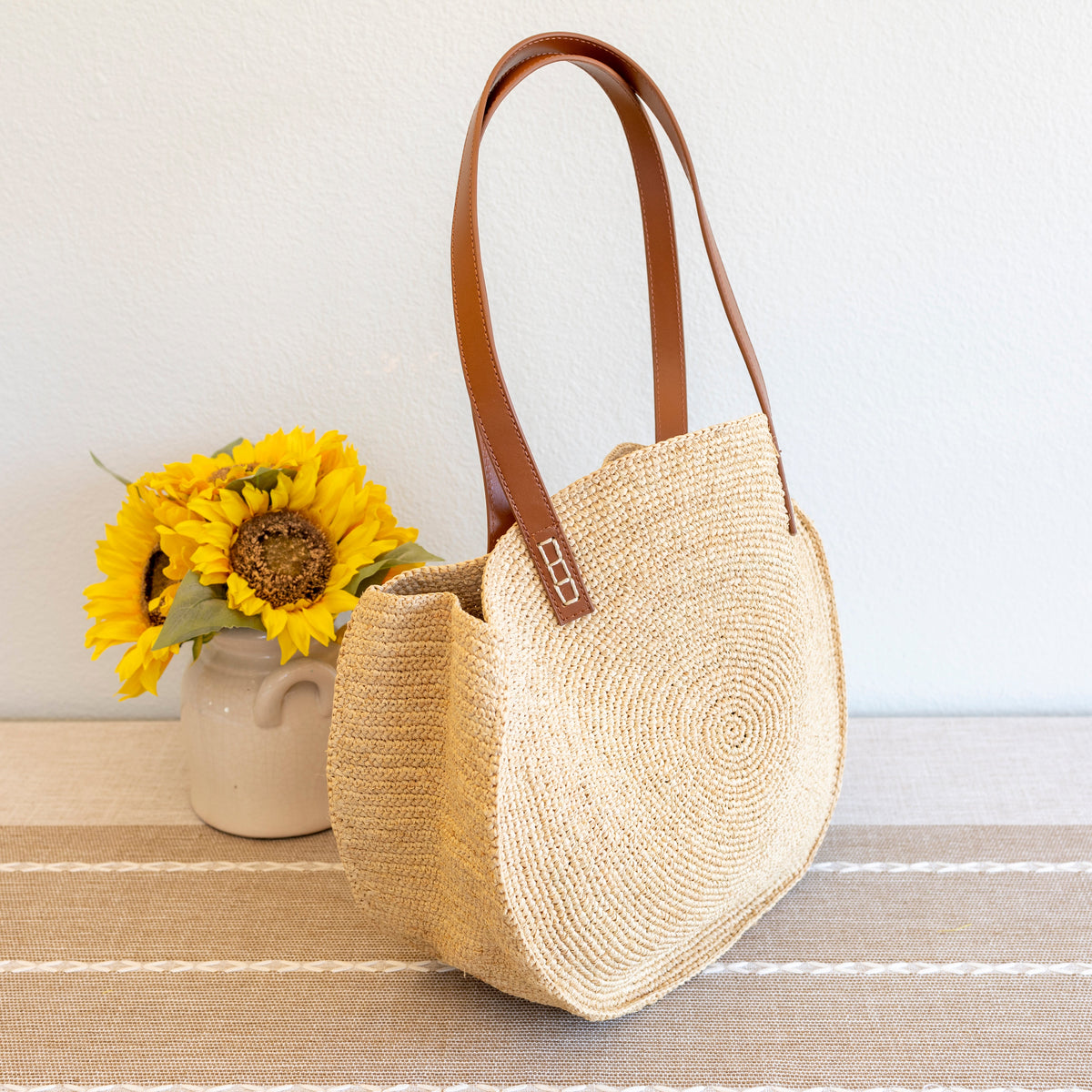 Women’s Round Raffia Woven Shoulder Bag with Genuine Leather Straps Tote Bag for Beach, Vacation & Summer Outfits