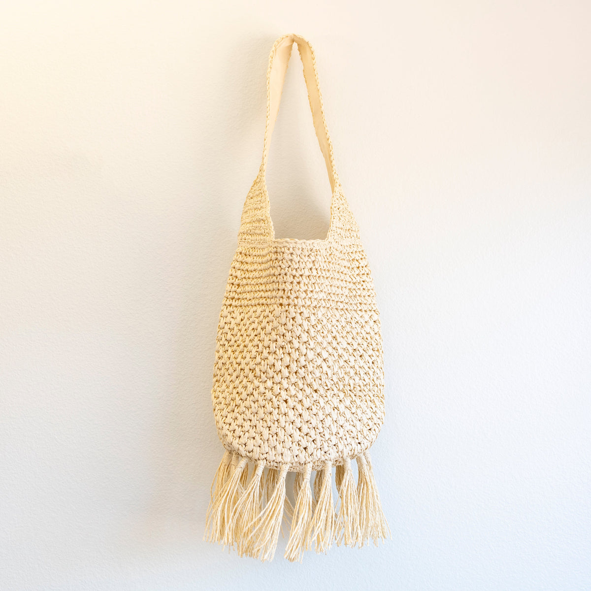Women’s Large Straw Woven Shoulder Bag with Tassel Tote Bag for Beach, Vacation & Summer Outfits