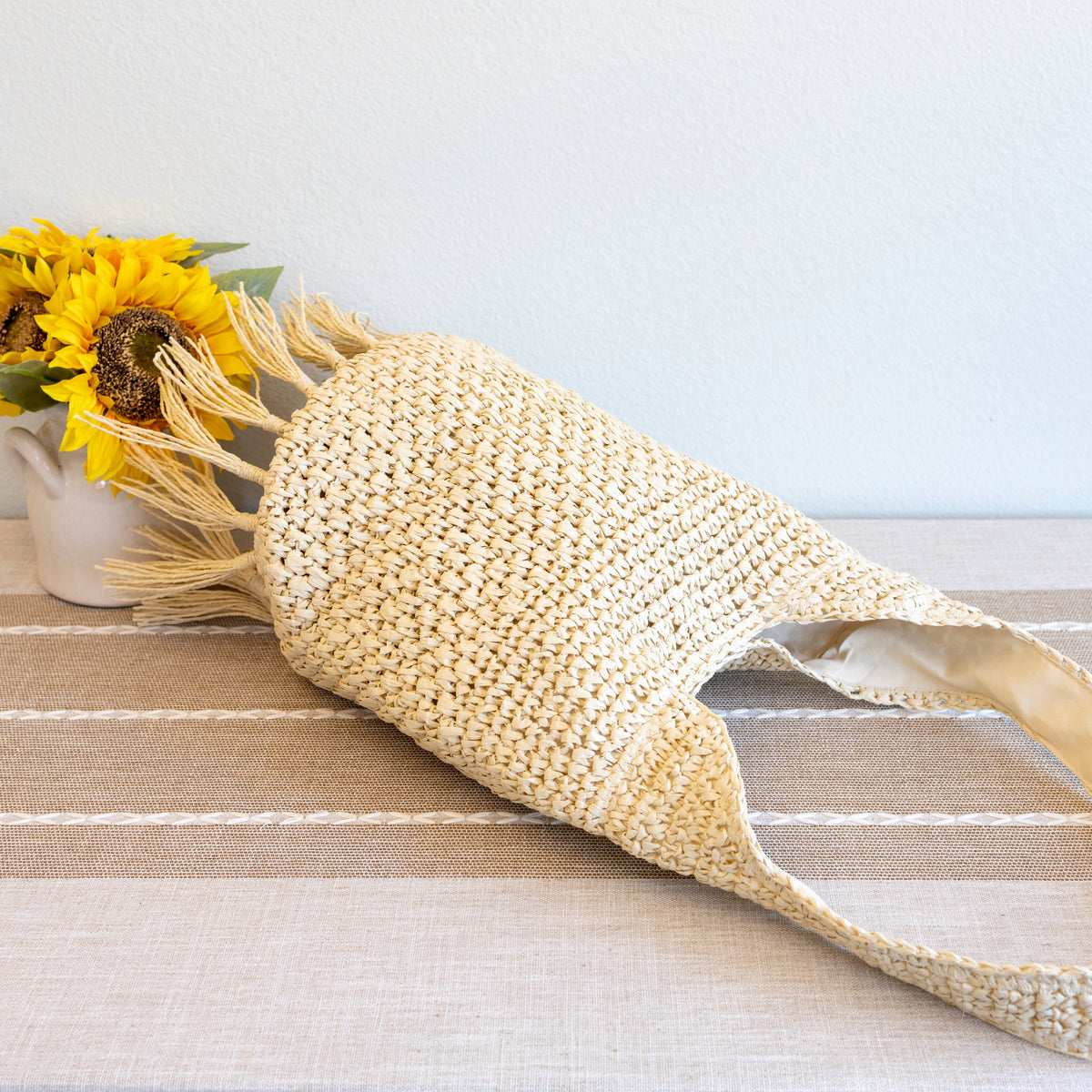 Women’s Large Straw Woven Shoulder Bag with Tassel Tote Bag for Beach, Vacation & Summer Outfits