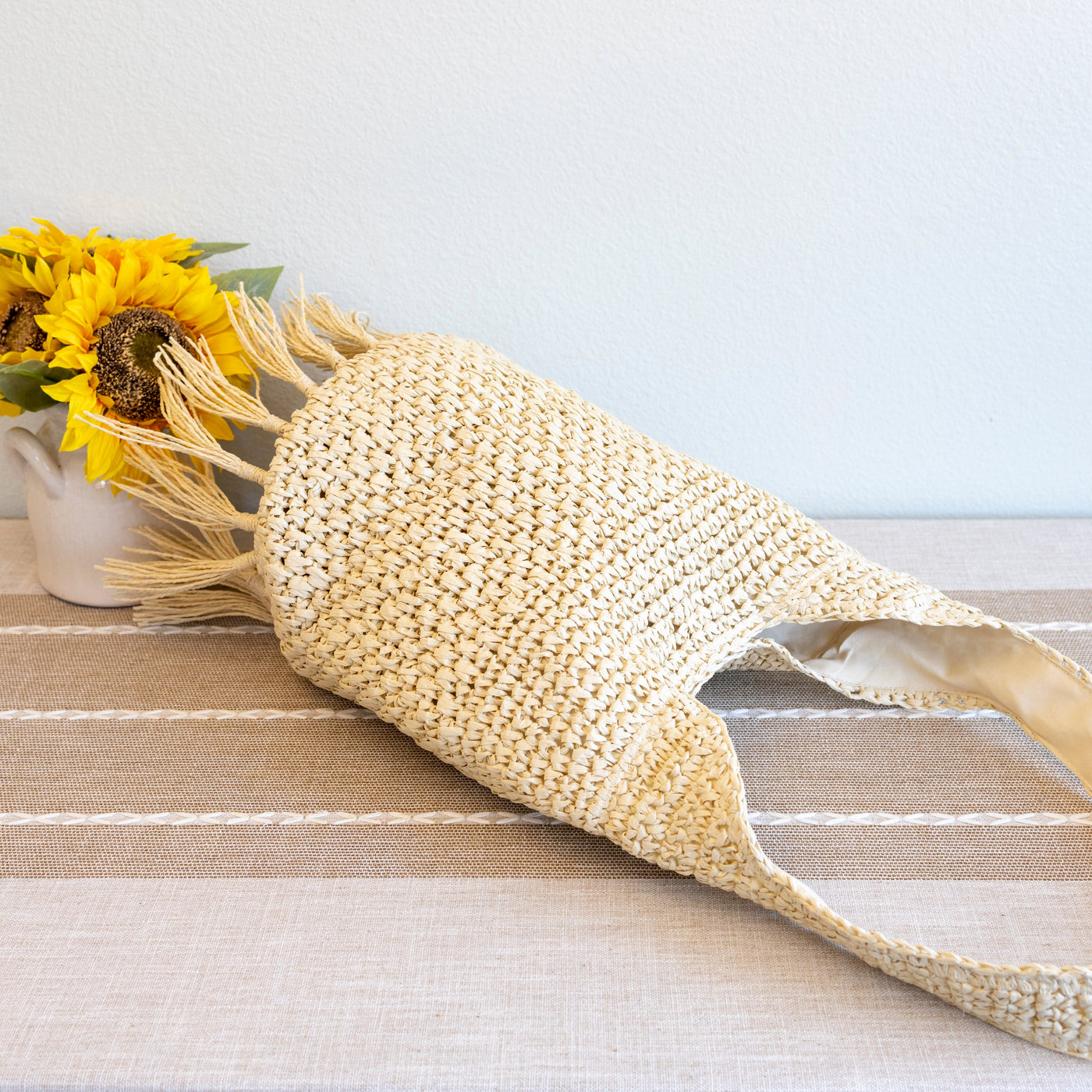 Women’s Large Straw Woven Shoulder Bag with Tassel Tote Bag for Beach, Vacation & Summer Outfits