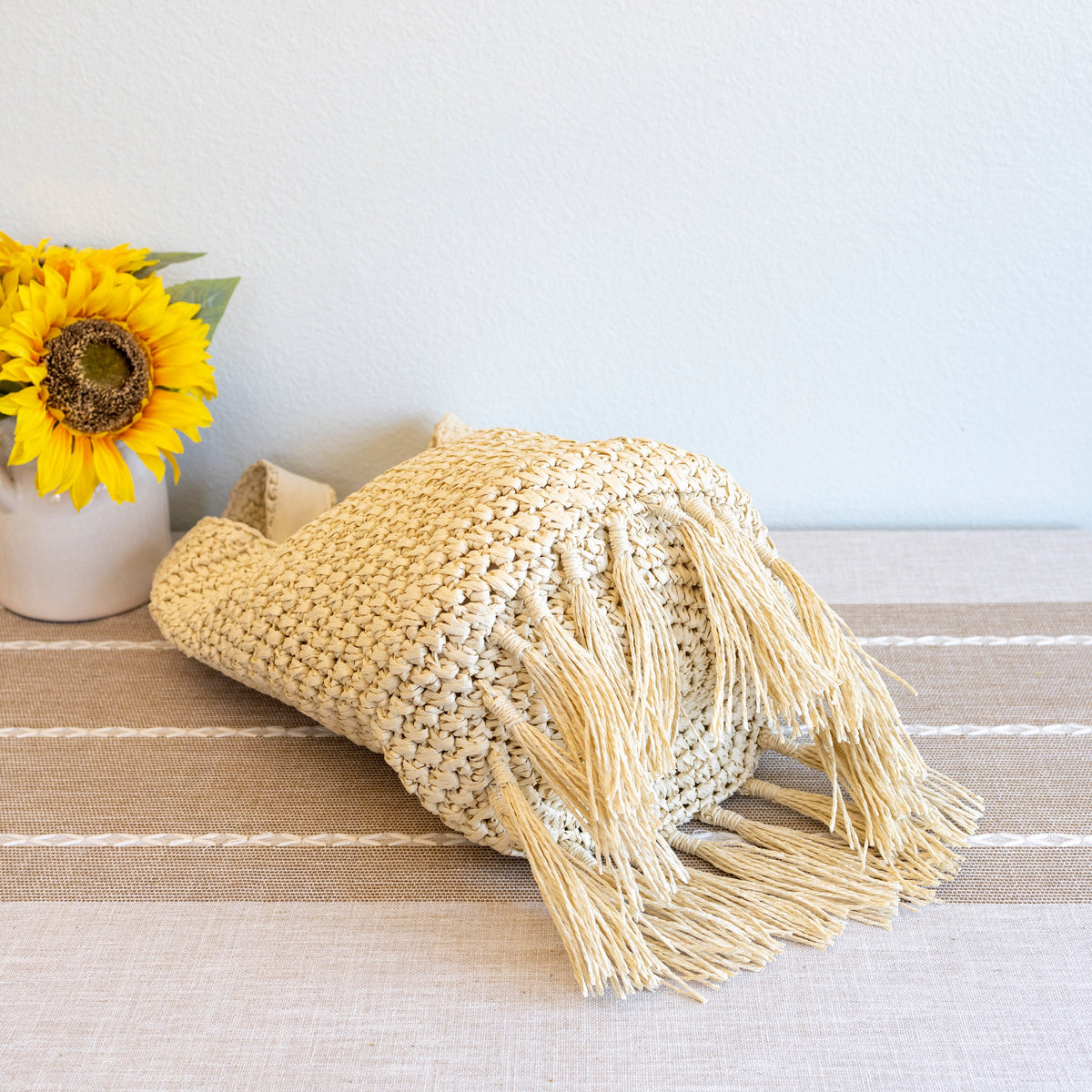 Women’s Large Straw Woven Shoulder Bag with Tassel Tote Bag for Beach, Vacation & Summer Outfits