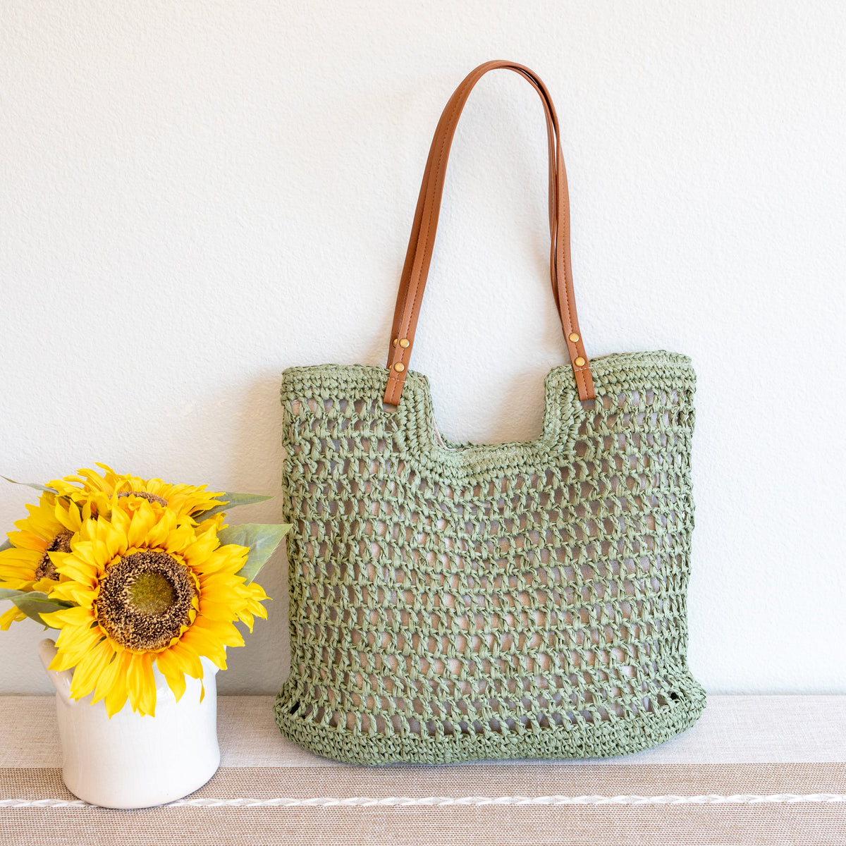 Women’s Lightweight Straw Woven Square Tote Bag for Beach, Vacation & Summer Outfits