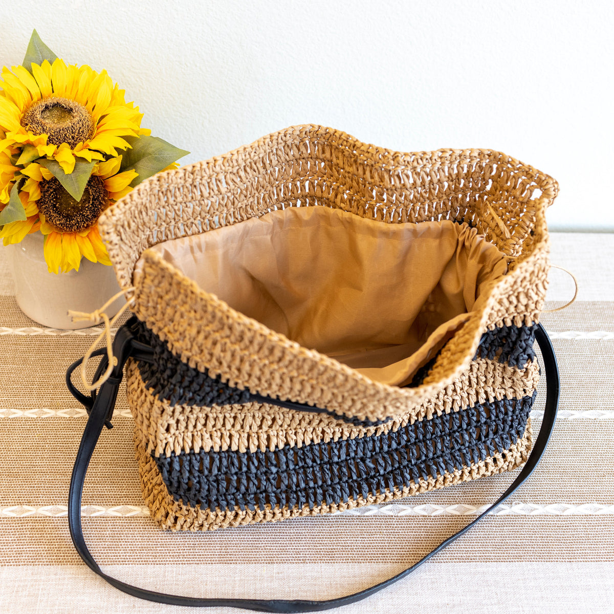 Women’s Stripe Straw Drawstring Bag Tote Bag for Beach, Vacation & Summer Outfits