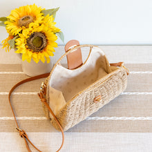 Women’s Straw Shell Shape Crossbody Hobo Bag for Beach, Vacation & Summer Outfits