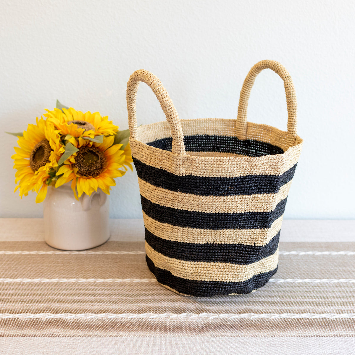 Women’s Summer Raffia Basket Bag for Beach, Vacation & Summer Outfits