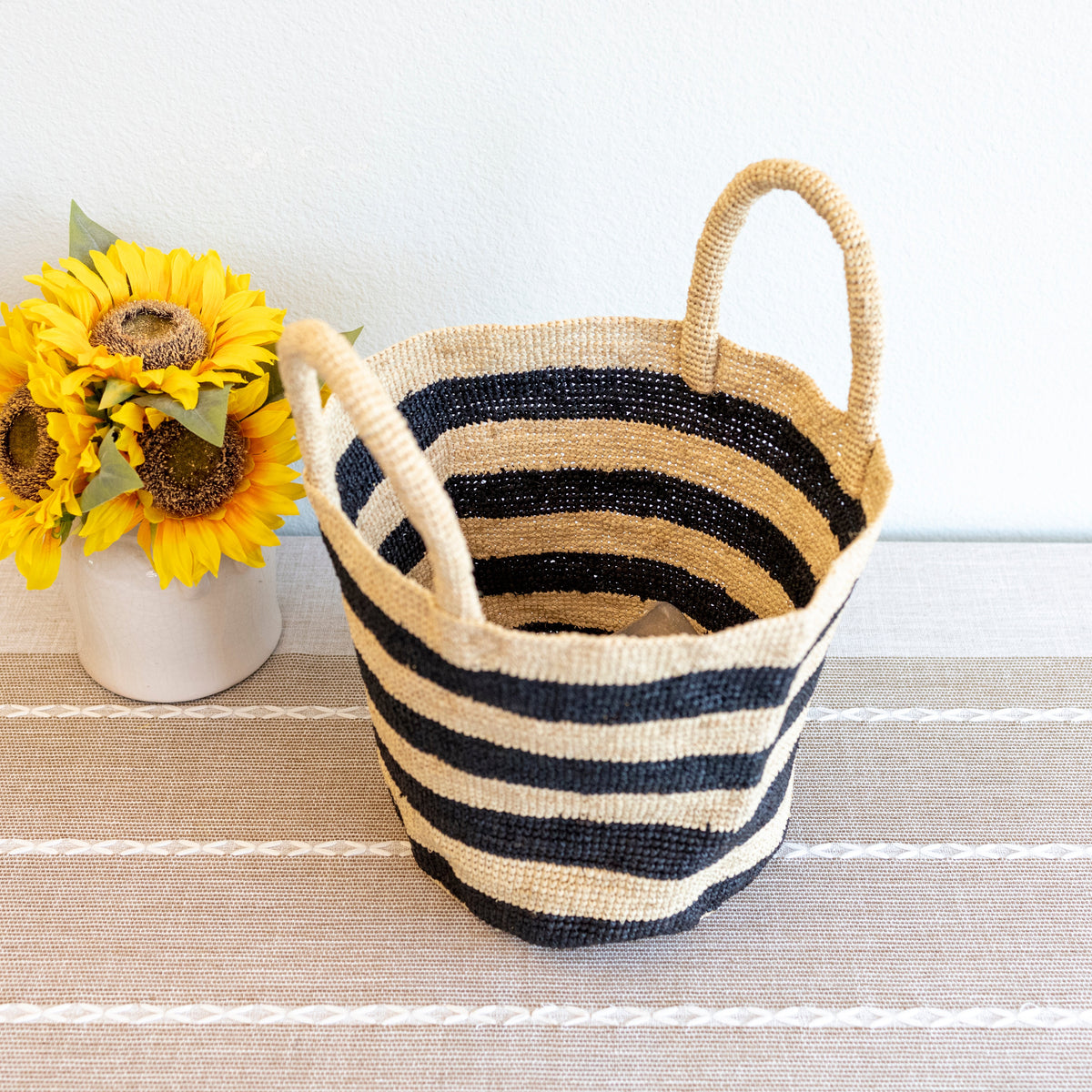 Women’s Summer Raffia Basket Bag for Beach, Vacation & Summer Outfits