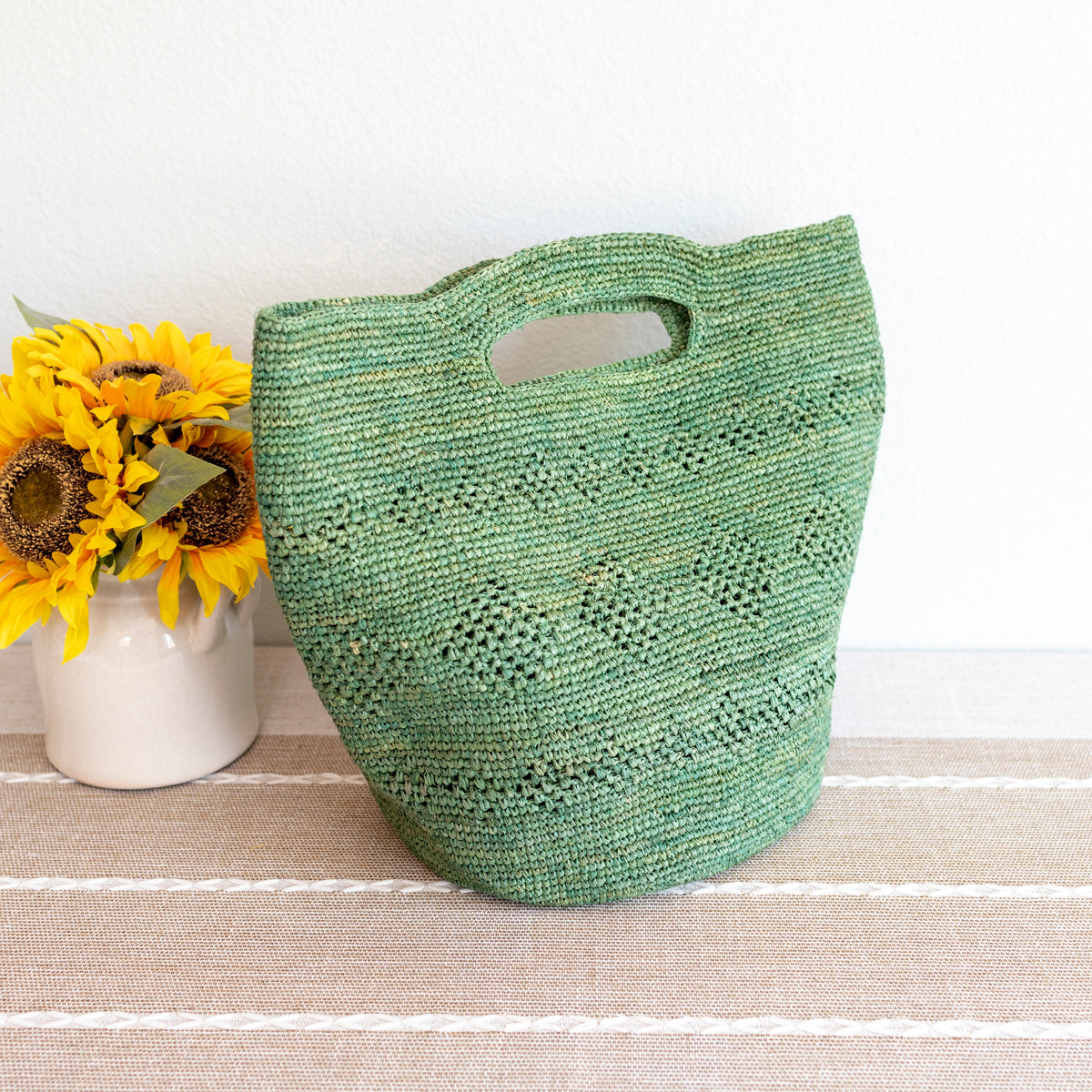 Women’s Hand Woven Raffia Beach Bag in Green Handbag for Beach, Vacation & Summer Outfits