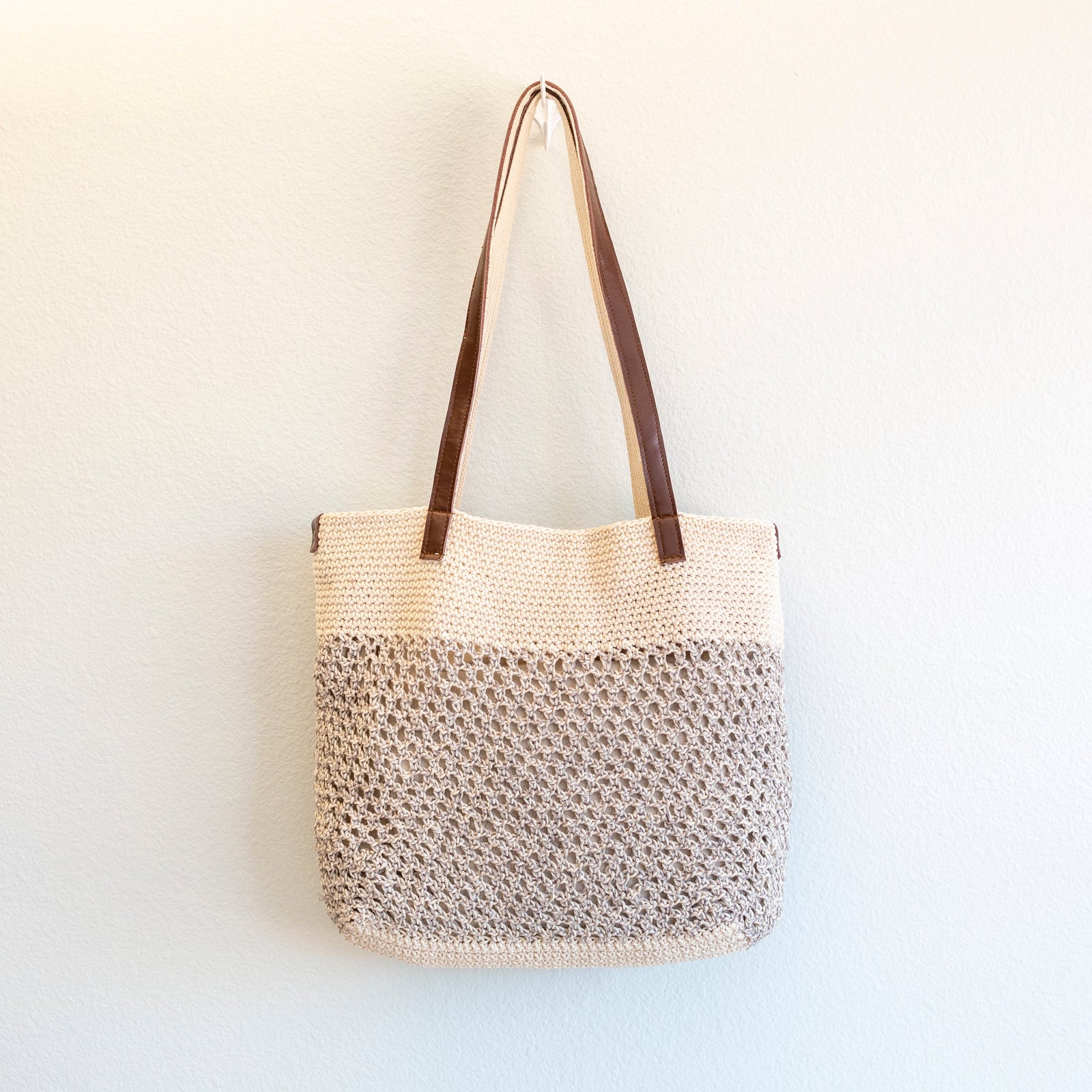 Women’s Handmade Crochet Shoulder Bag for Boho Everyday Style & Gifts