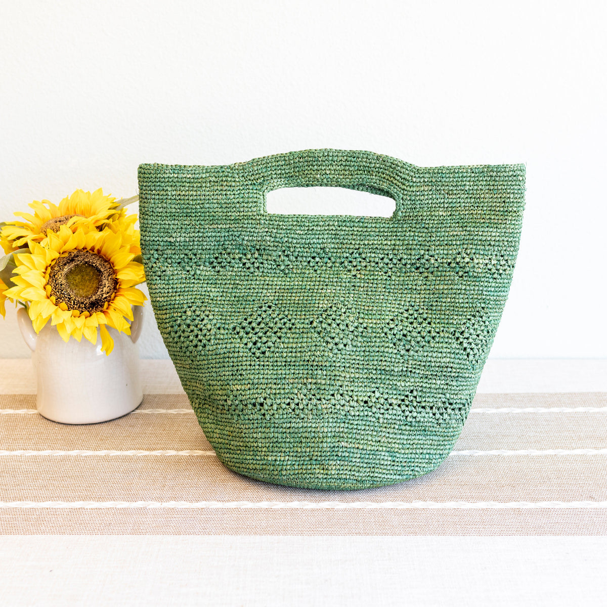 Women’s Hand Woven Raffia Beach Bag in Green Handbag for Beach, Vacation & Summer Outfits