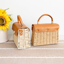 Geflochtene Strohtasche für Damen mit Lederüberschlag und Lederbesatz Handtasche für Strand, Urlaub & Sommer-Outfits