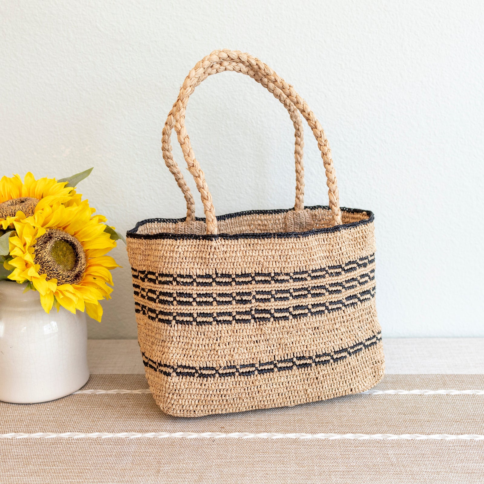 Women’s Everyday Small Raffia Straw Handbag Tote Bag for Beach, Vacation & Summer Outfits
