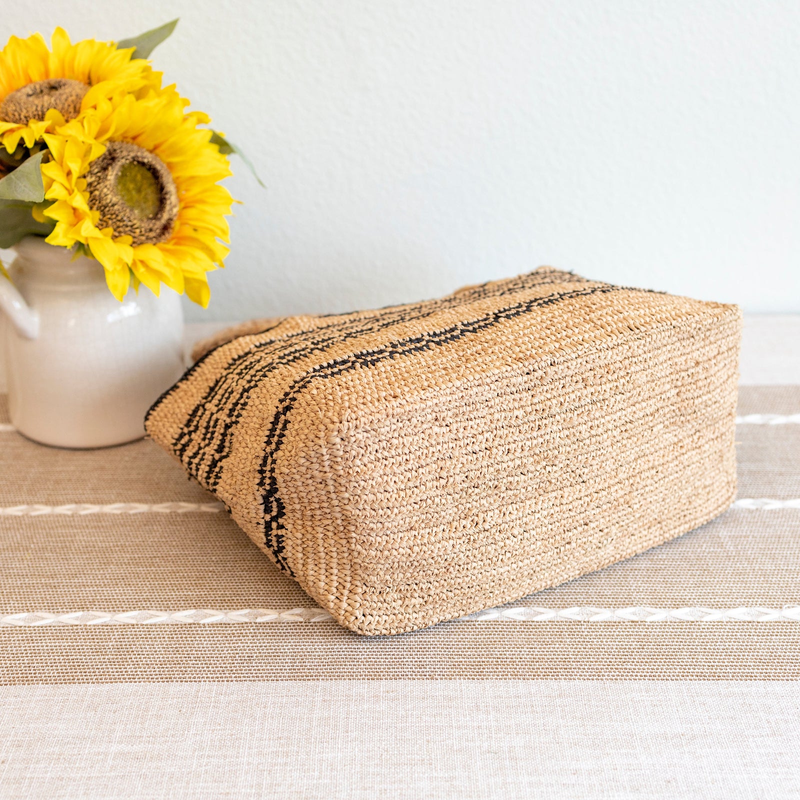 Women’s Everyday Small Raffia Straw Handbag Tote Bag for Beach, Vacation & Summer Outfits