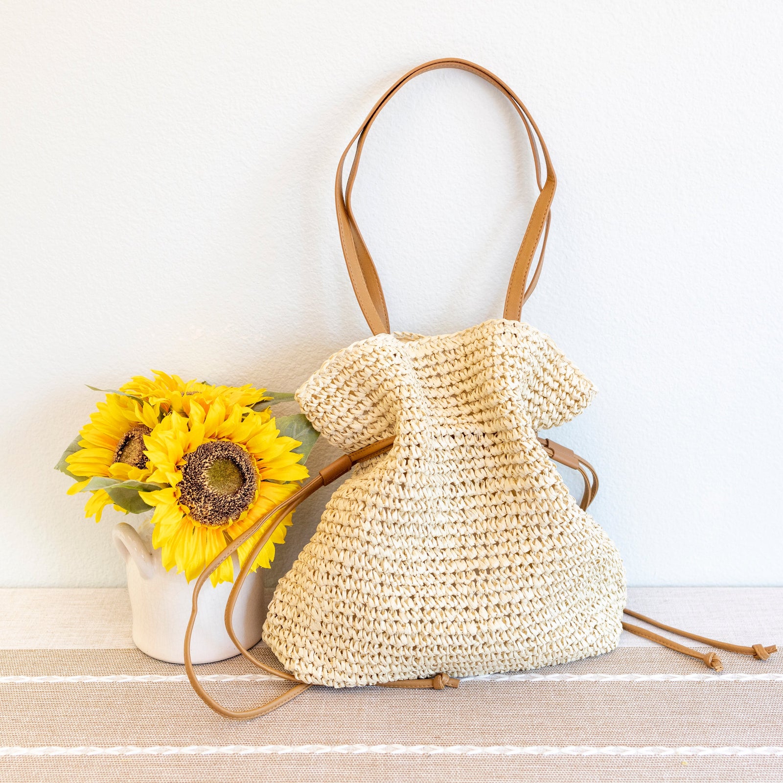 Women’s Retro Straw Woven Tote Bag for Beach, Vacation & Summer Outfits