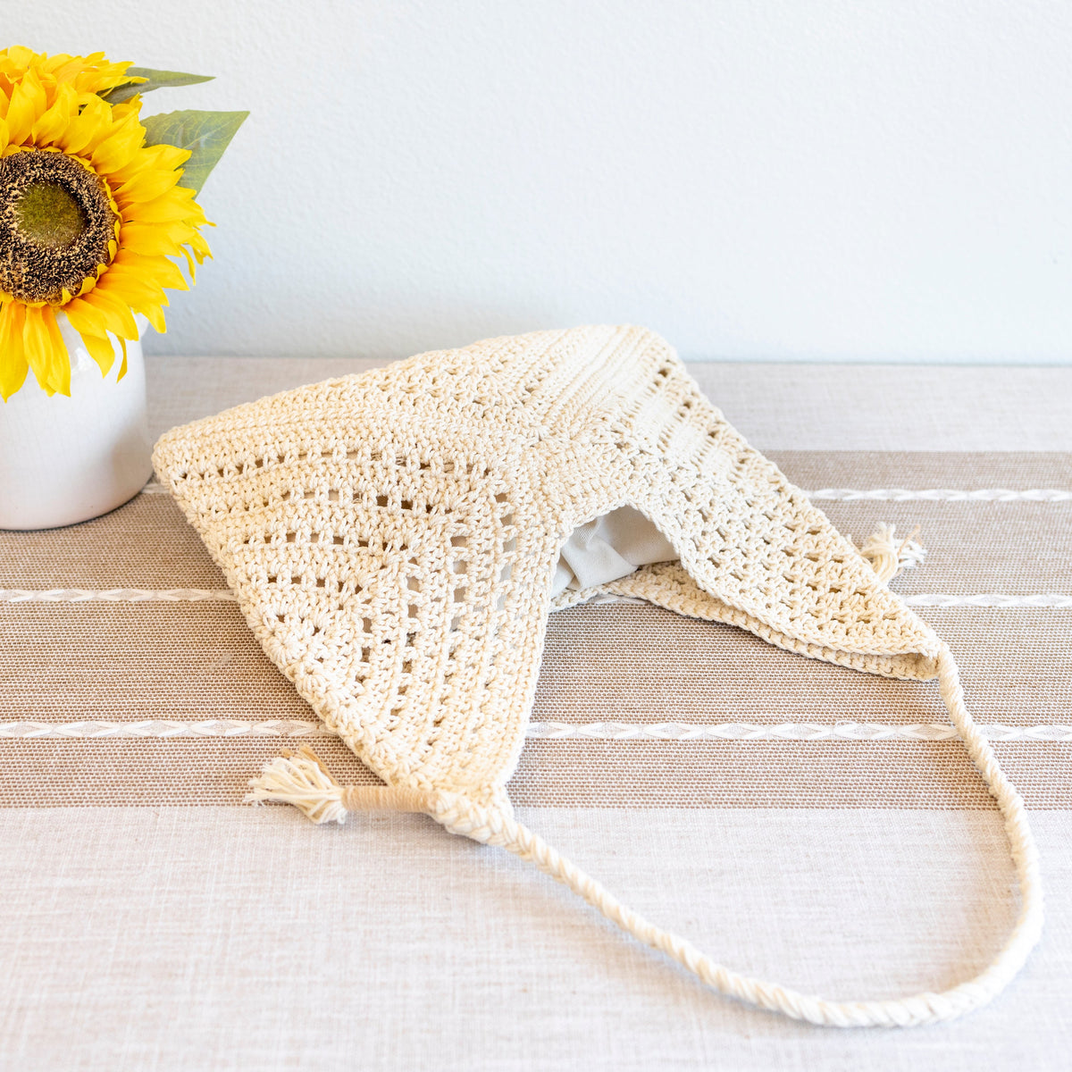 Women’s Retro Cotton Crochet Shoulder Bag Purse for Boho Everyday Style & Gifts