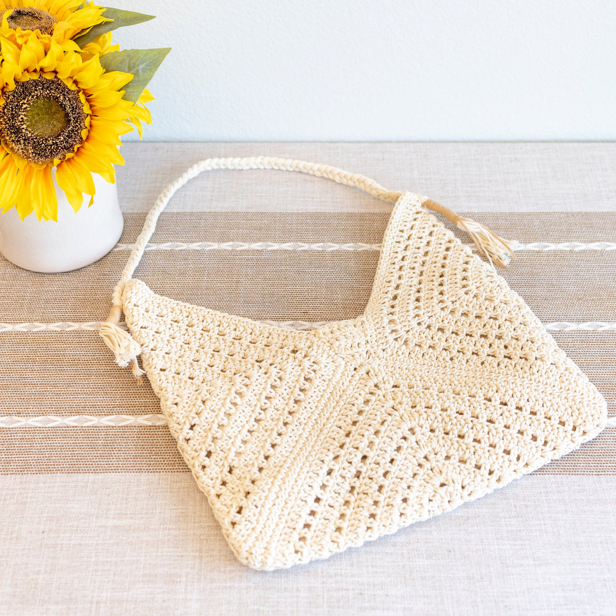 Women’s Retro Cotton Crochet Shoulder Bag Purse for Boho Everyday Style & Gifts