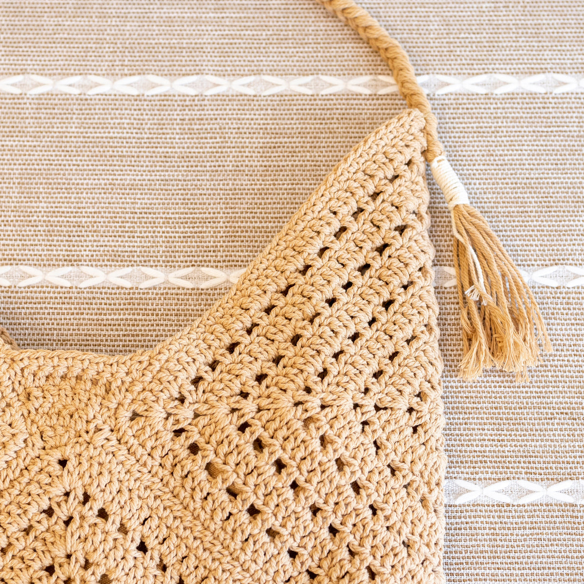 Women’s Retro Cotton Crochet Shoulder Bag Purse for Boho Everyday Style & Gifts