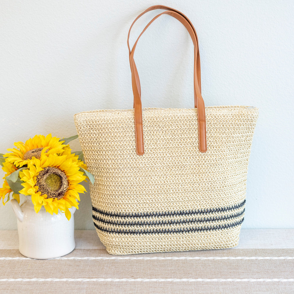 Gestreifte, große gewebte Strohtasche für Damen für Strand, Urlaub & Sommer-Outfits