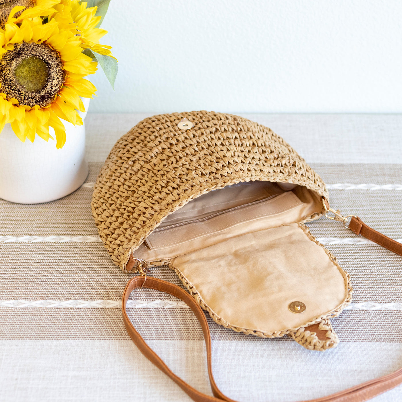 Women’s Straw Woven Crossbody Bag for Beach, Vacation & Summer Outfits