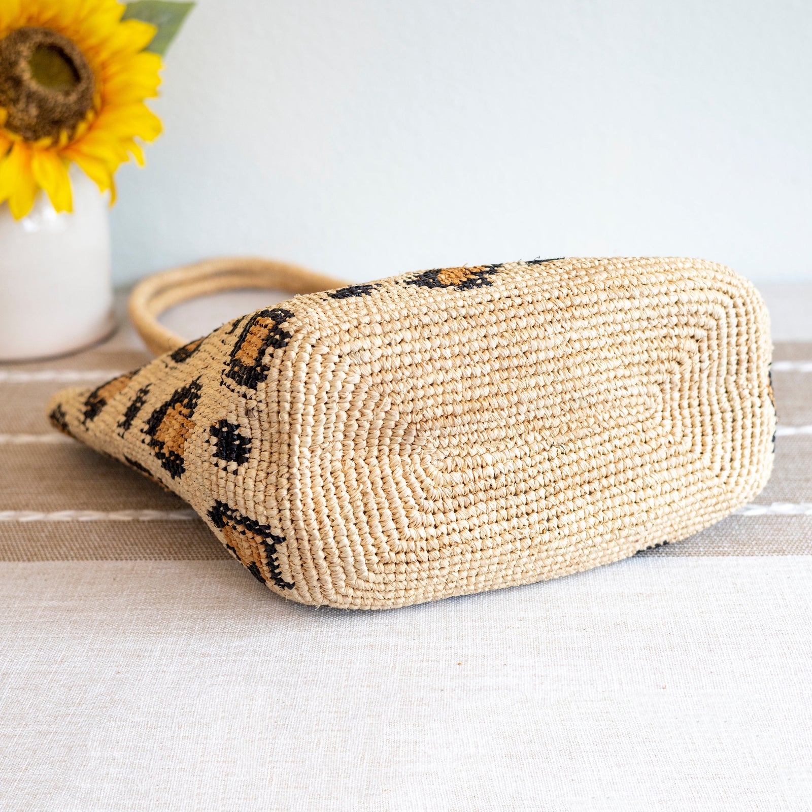 Women’s Leopard Design Raffia Summer Tote Bag for Beach, Vacation & Summer Outfits