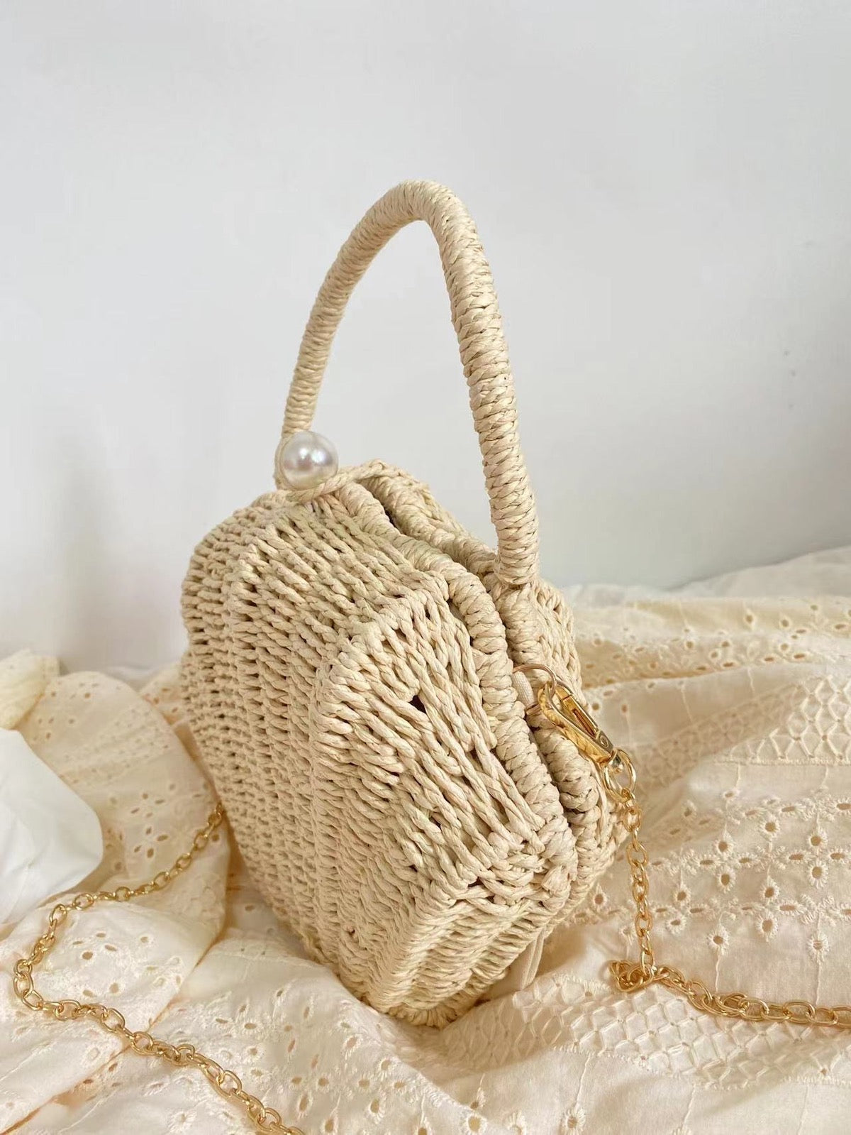 Women’s Summer Straw Shell Shape Shoulder Purse for Beach, Vacation & Summer Outfits