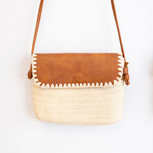 Damen-Umhängetasche aus Stroh mit Lederklappe für Strand, Urlaub und Sommer-Outfits
