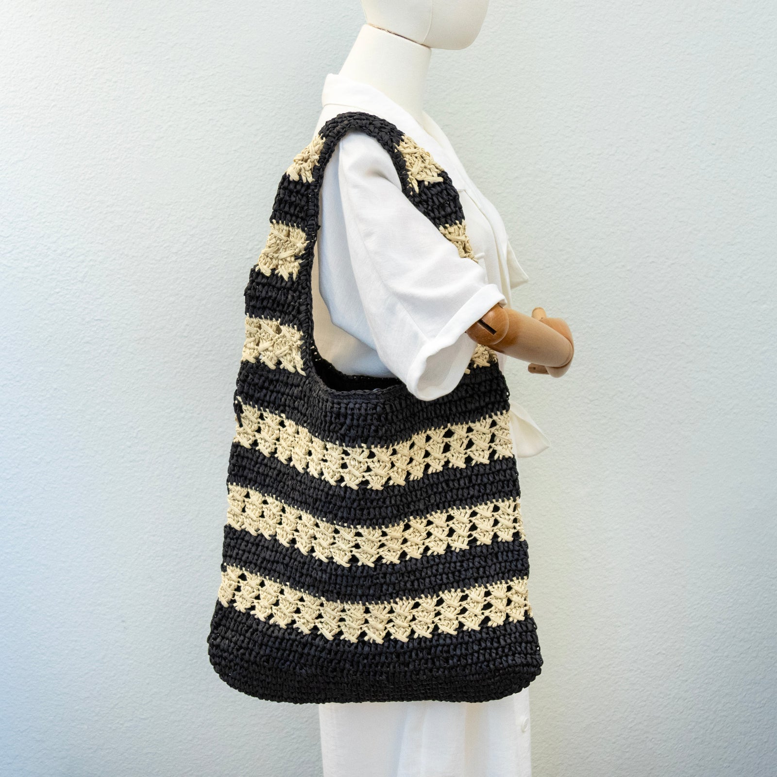 Women’s Handmade Crochet Straw Tote Bag – Black & Beige Striped Shoulder Bag for Beach, Vacation & Summer Outfits