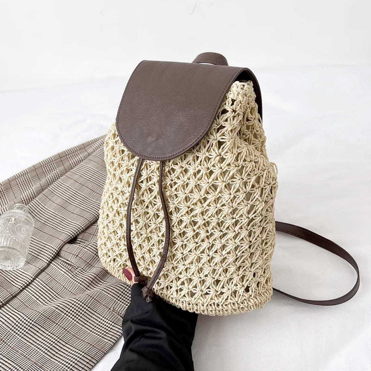 Women’s Straw Woven Backpack with Leather Strap and Flap Tote Bag for Beach, Vacation & Summer Outfits